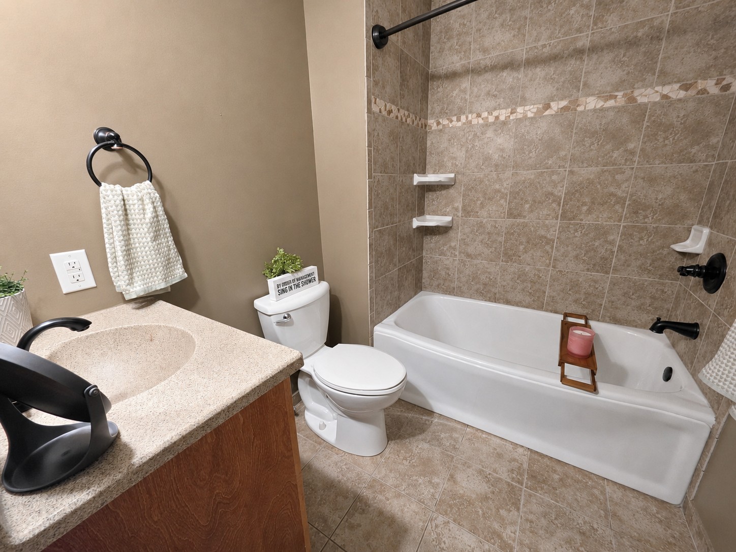 Main Floor Full Bath
