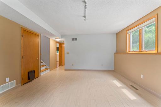 826 Northland Place NE, Rochester, MN 55906
