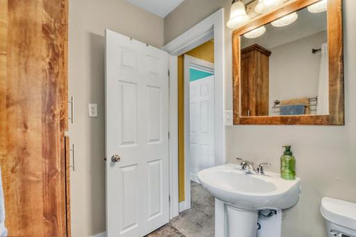 415 12th Street N, Moorhead, MN 56560