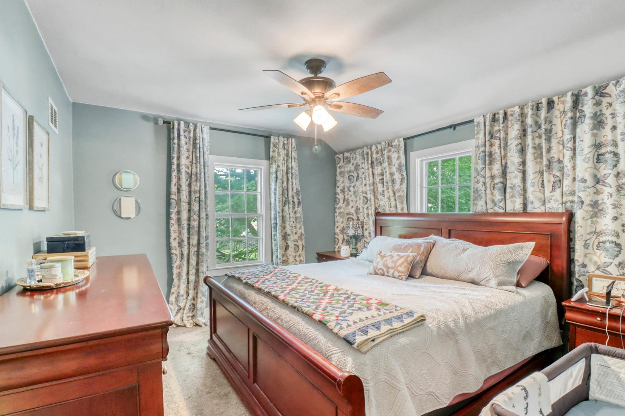 Upstairs Bedroom2_1.JPG