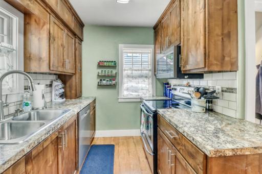 415 12th Street N, Moorhead, MN 56560