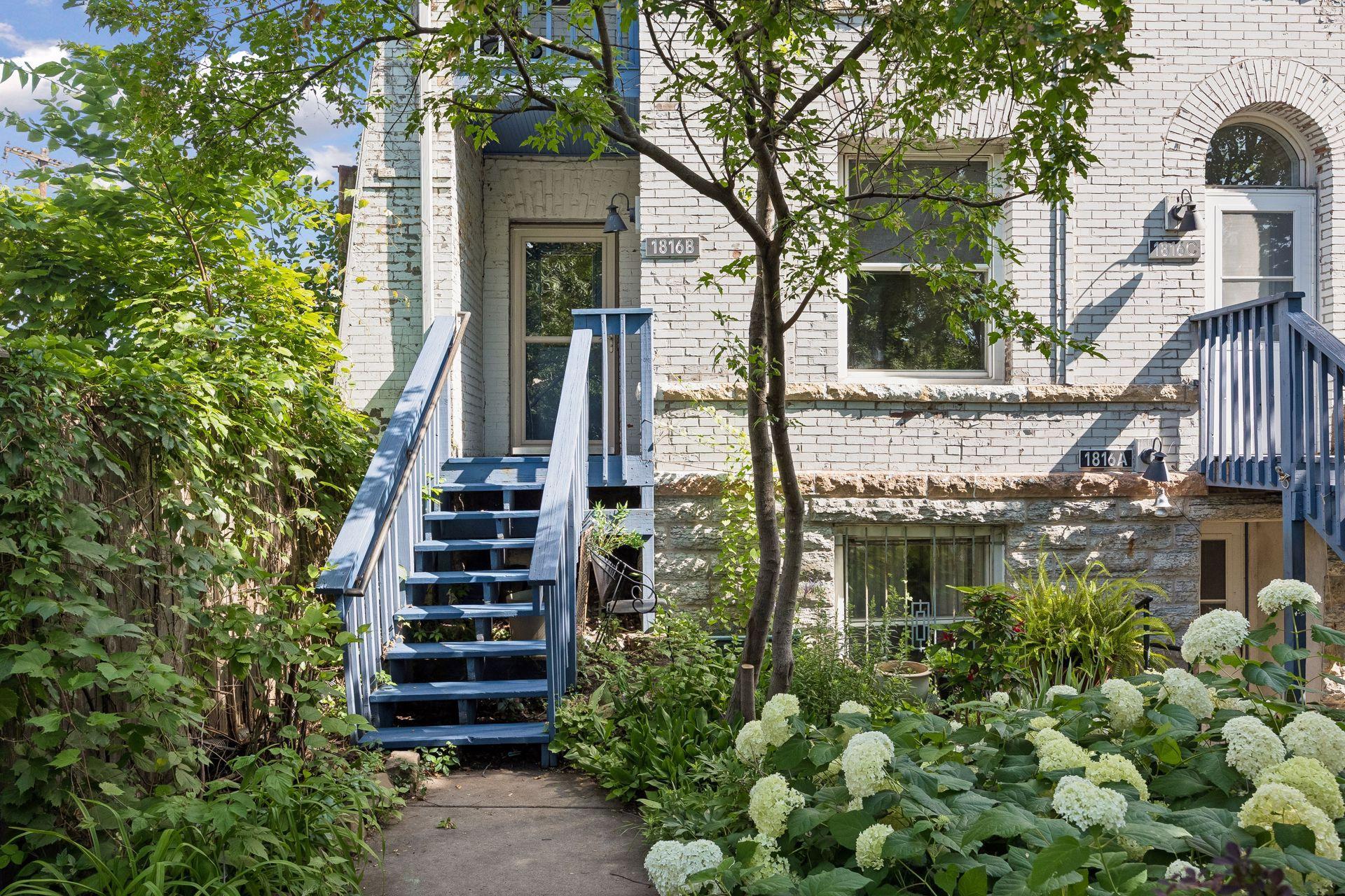 1816B South 5th Street - Front entrance to the home