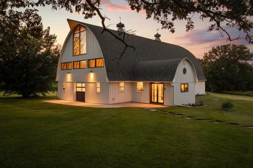 25551 885th Avenue, Austin, MN 55912