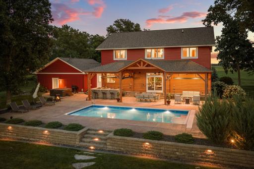25551 885th Avenue, Austin, MN 55912