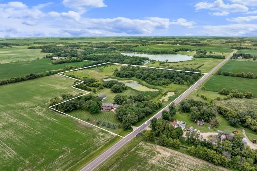 25551 885th Avenue, Austin, MN 55912