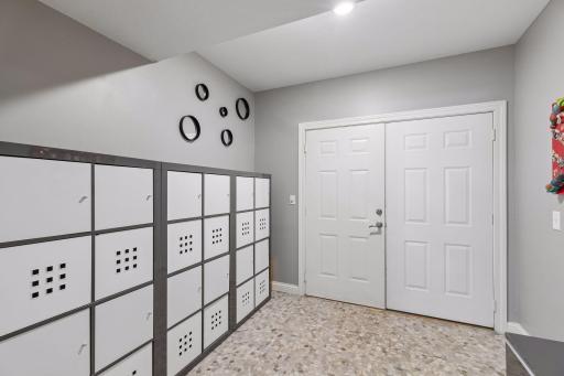 2012 Pine Ridge Drive, West Saint Paul, MN 55118