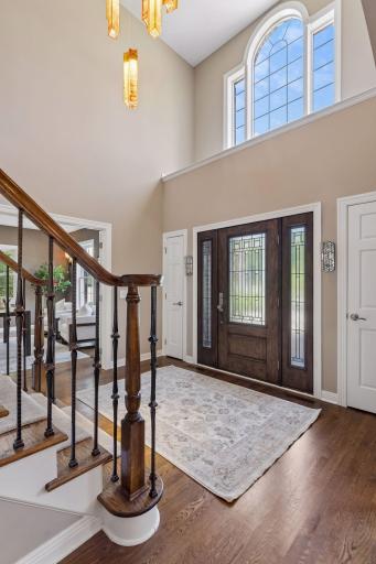 2012 Pine Ridge Drive, West Saint Paul, MN 55118