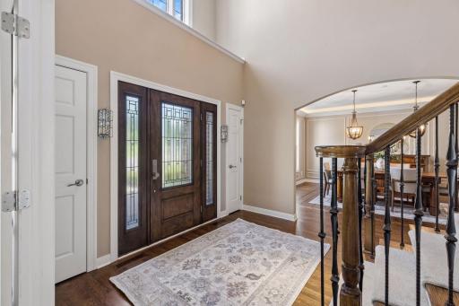 2012 Pine Ridge Drive, West Saint Paul, MN 55118