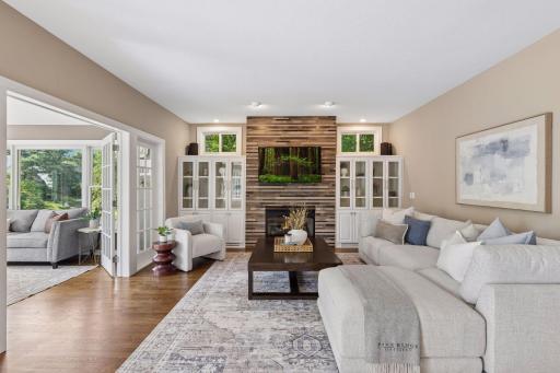 2012 Pine Ridge Drive, West Saint Paul, MN 55118