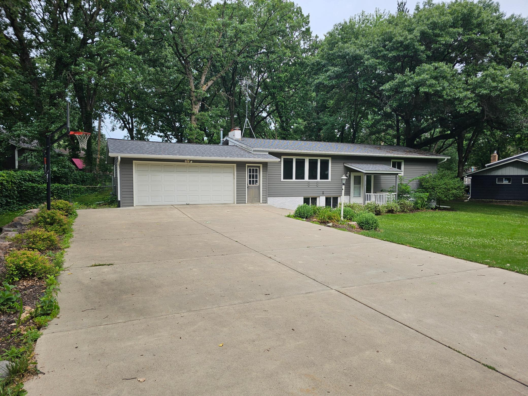 7106548