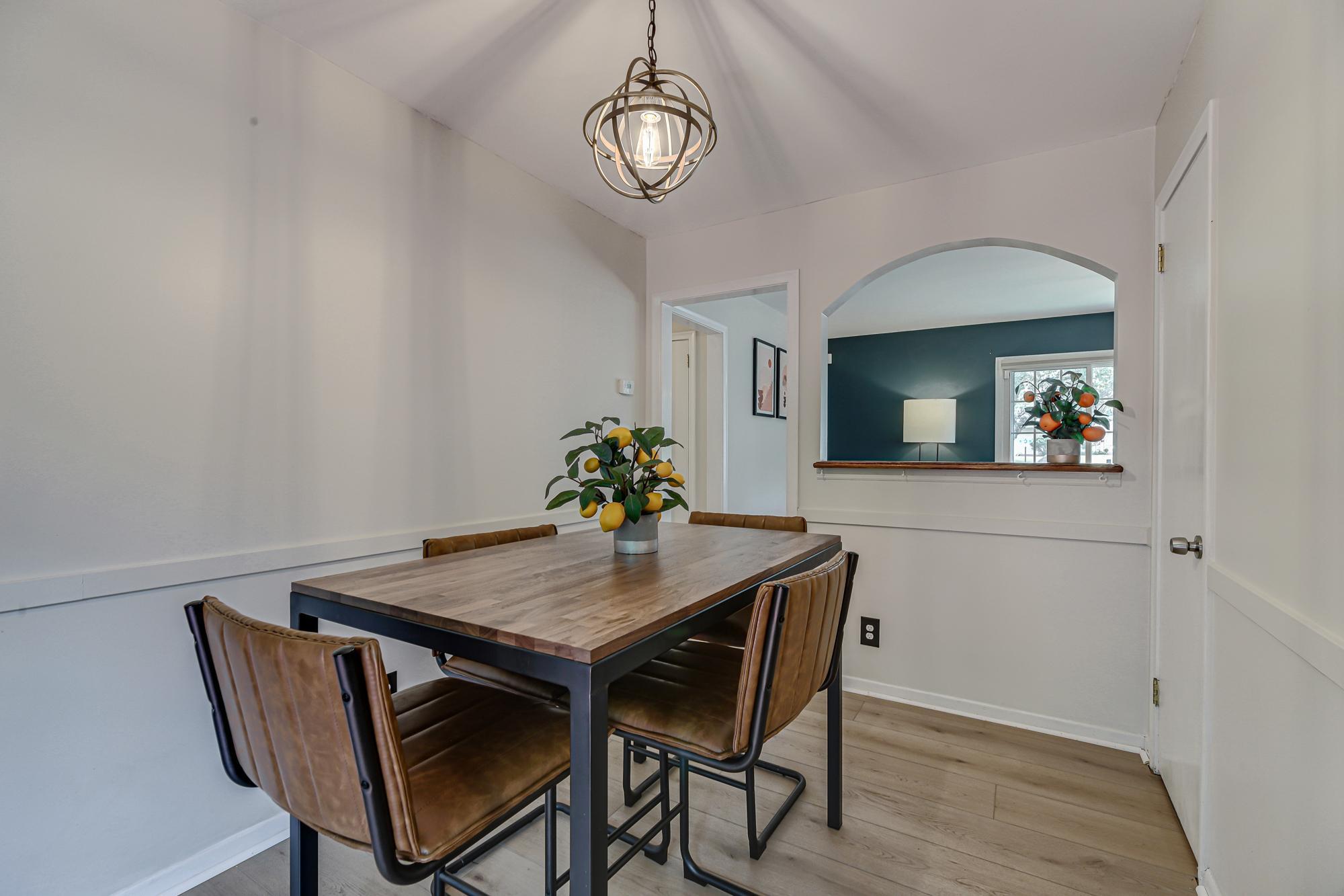 Dining-Room-.jpg