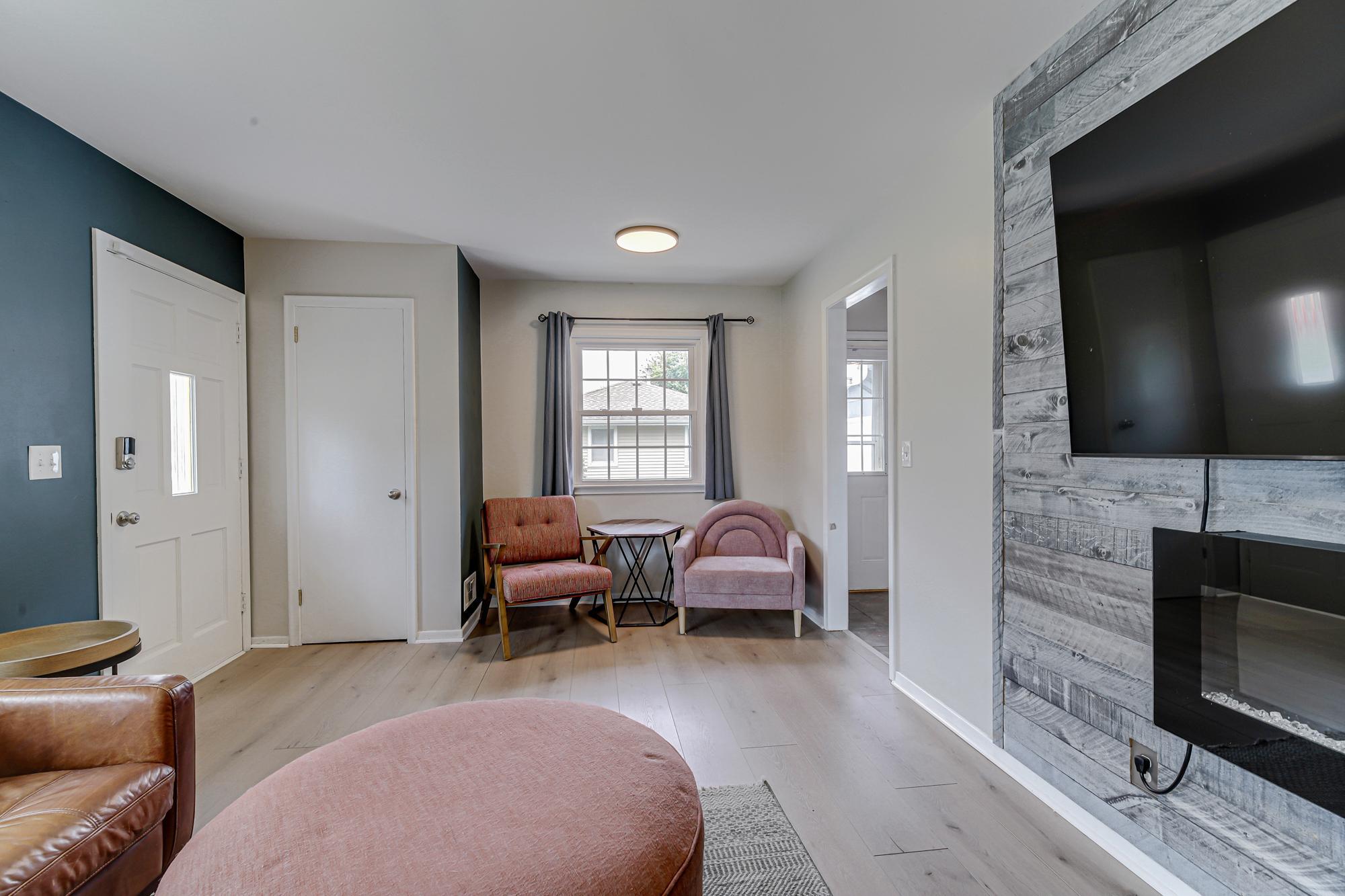 Living-Room-3.jpg