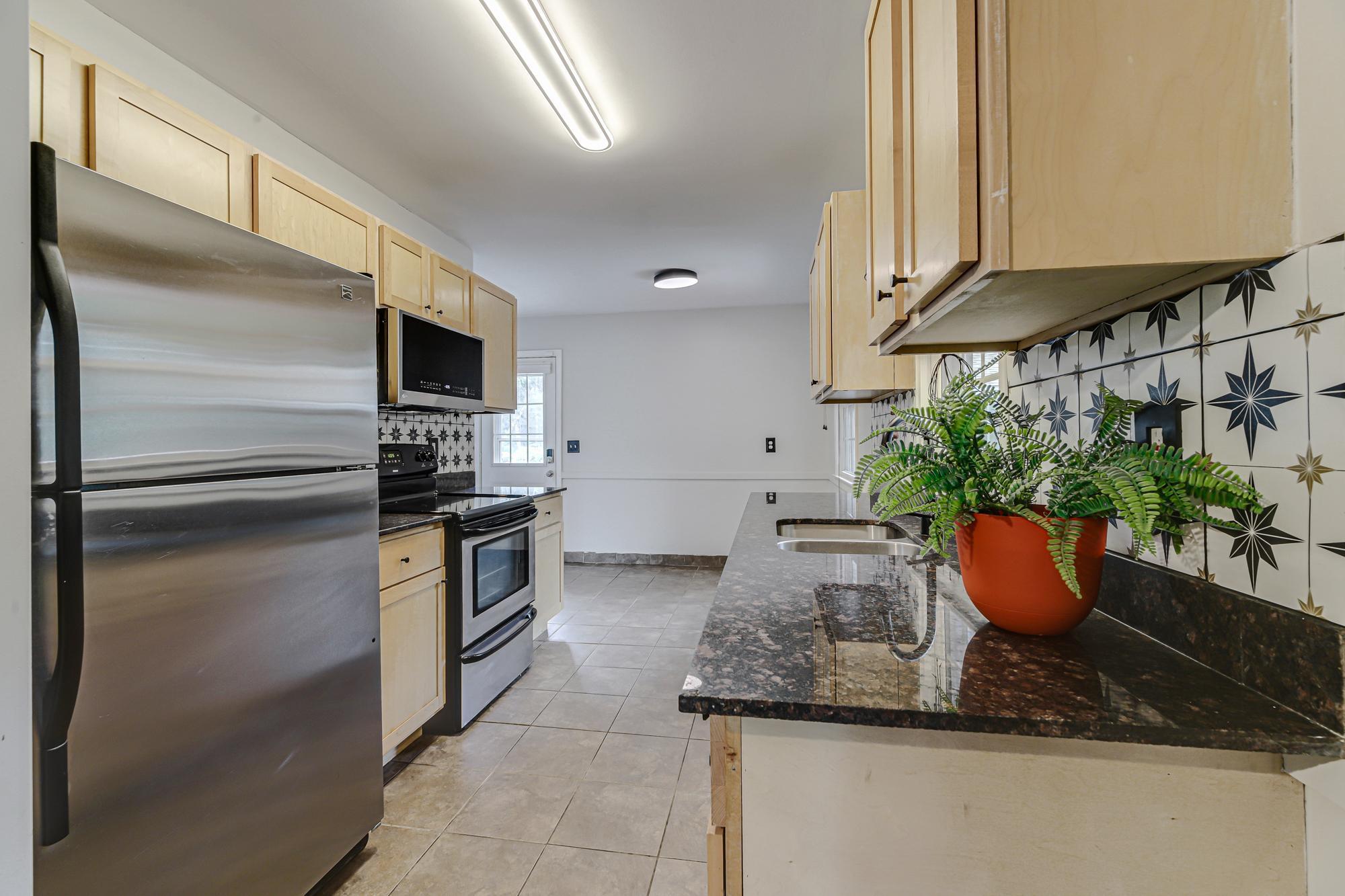 Kitchen-4.jpg
