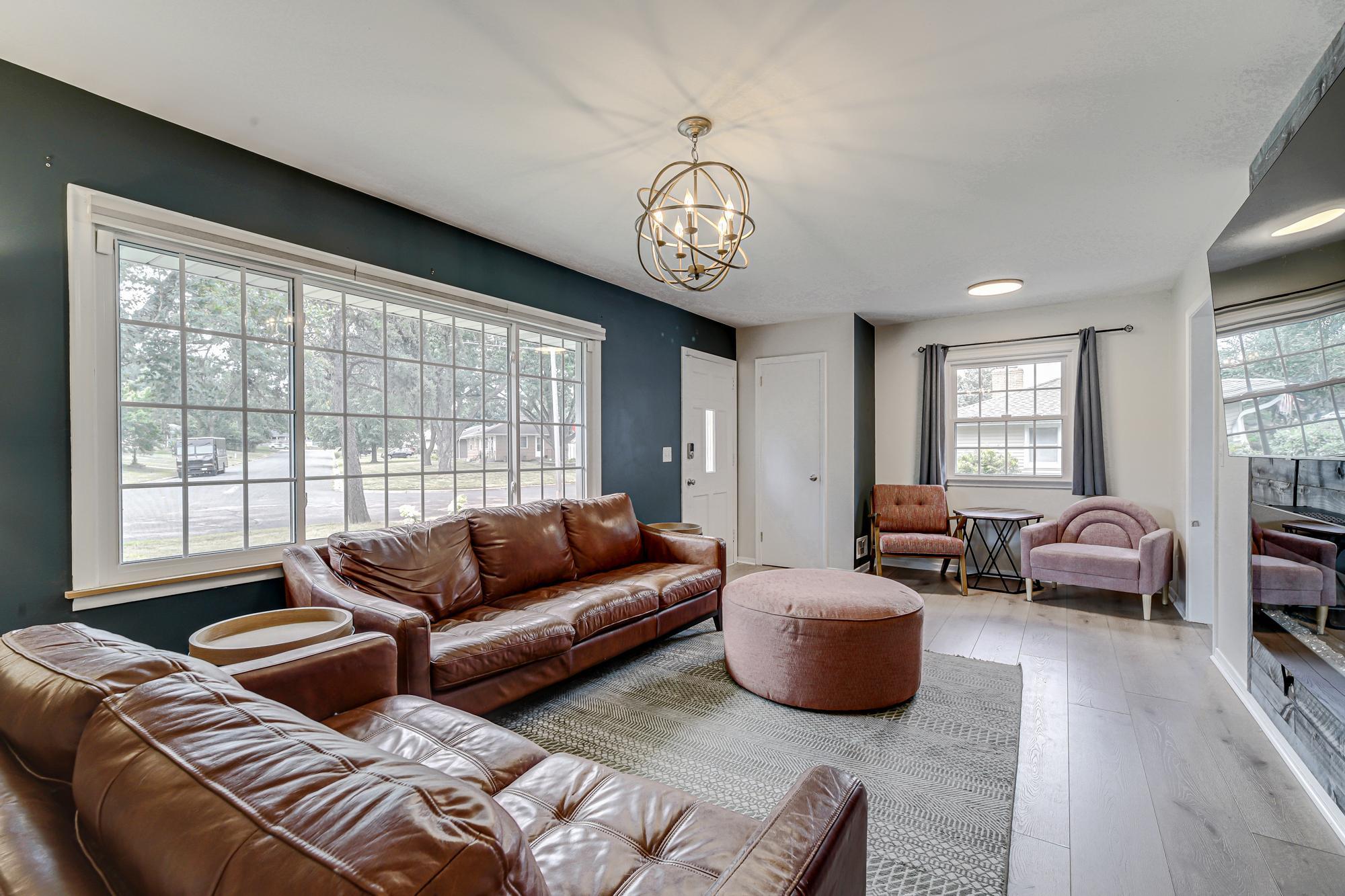 Living-Room-2.jpg