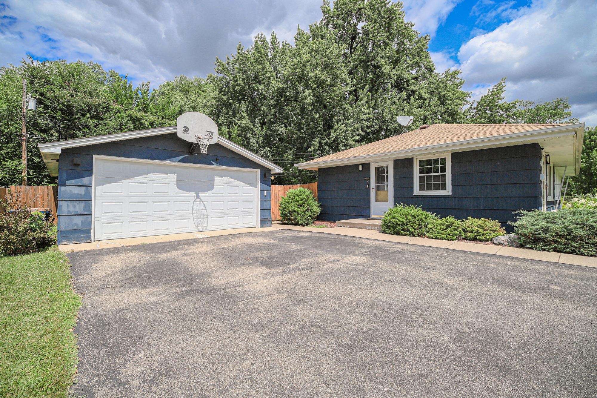 Front-ExteriorDetached-Garage-4.jpg