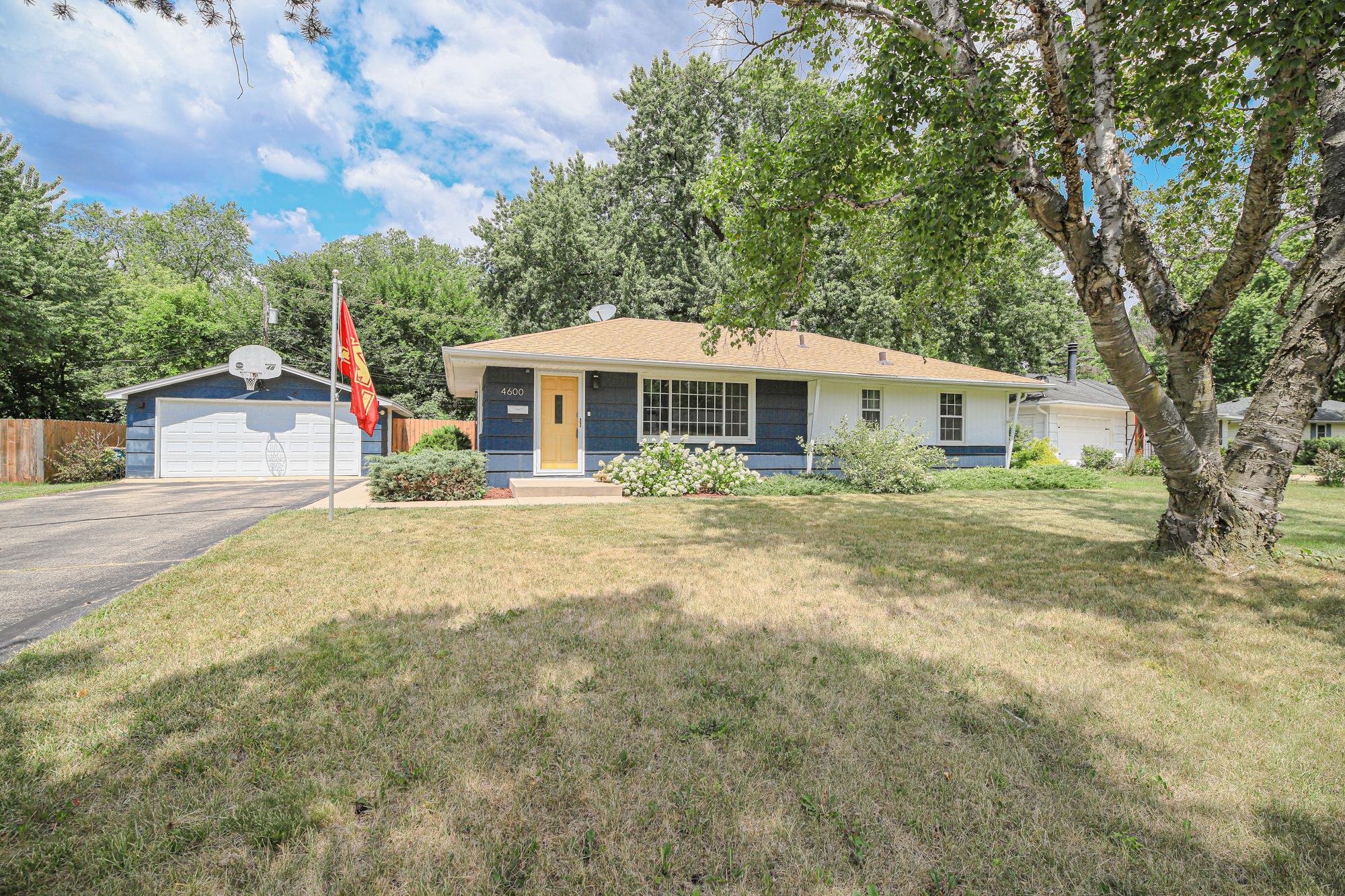 Front-ExteriorDetached-Garage-2.jpg