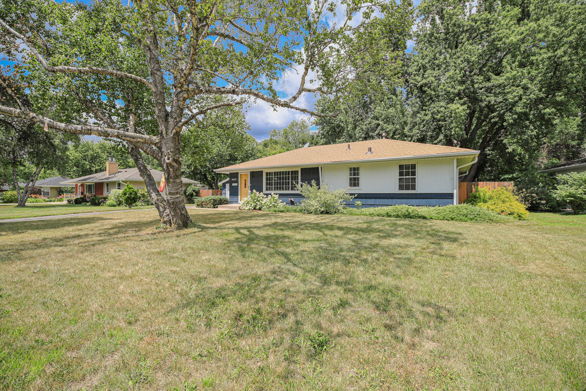 Front-Exterior-Front-Yard.jpg