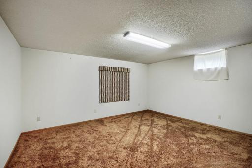 13151 Highway 13 S, Savage, MN 55378