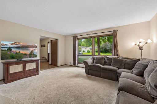 7840 W 100th Street, Minneapolis, MN 55438