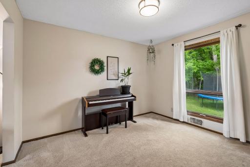 7840 W 100th Street, Minneapolis, MN 55438