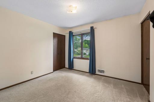 7840 W 100th Street, Minneapolis, MN 55438