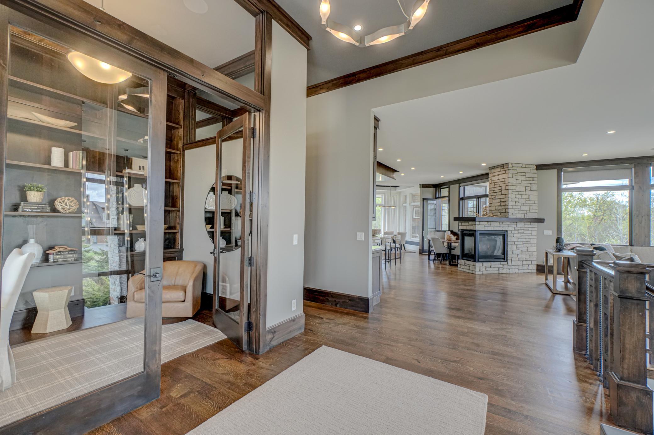 12639 20th St N-15.jpg