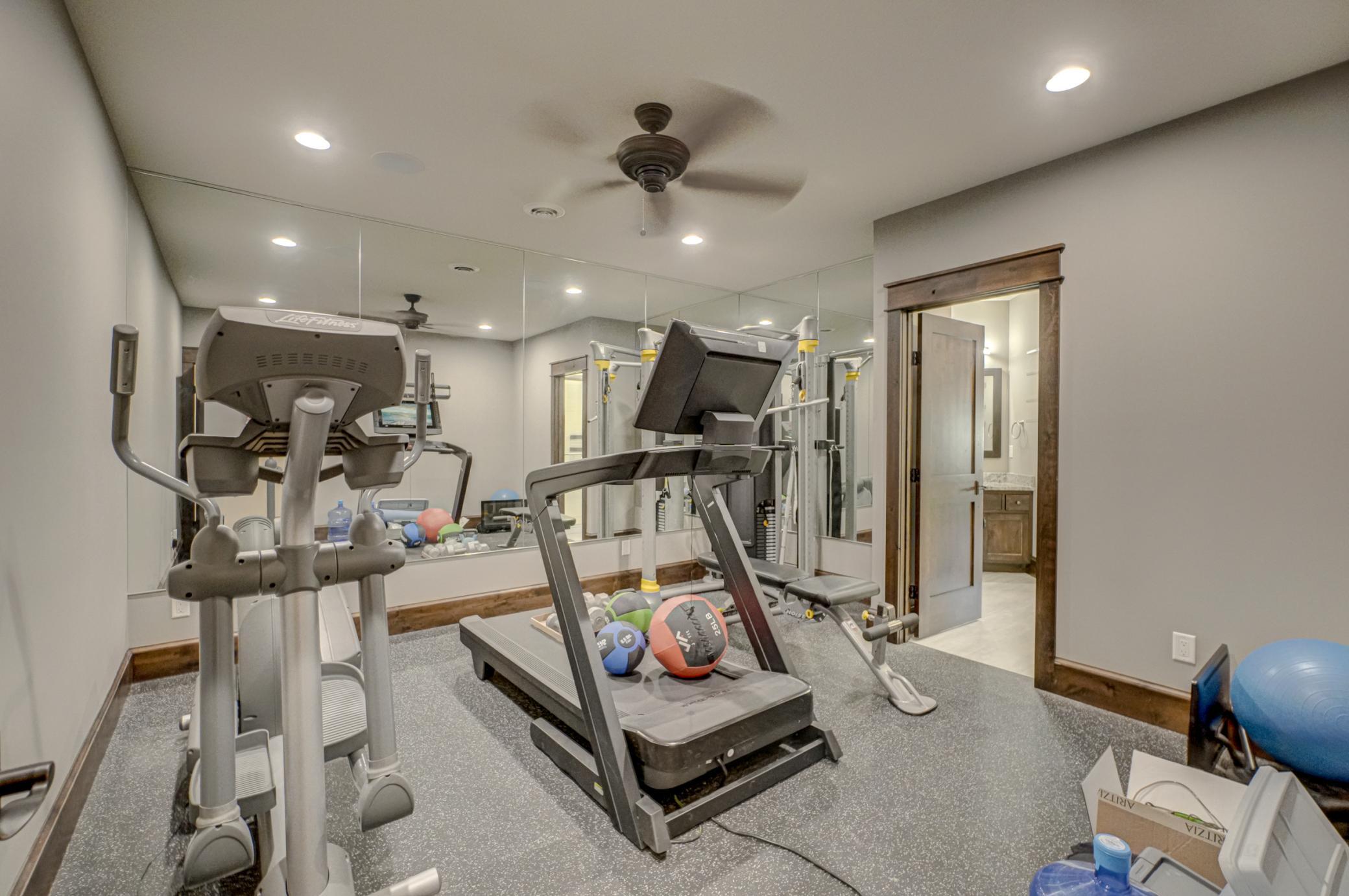 12639 20th St N-107.jpg