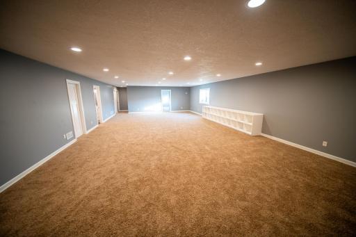 580 Canyon Lane NW, Eyota, MN 55934