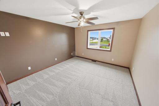 580 Canyon Lane NW, Eyota, MN 55934