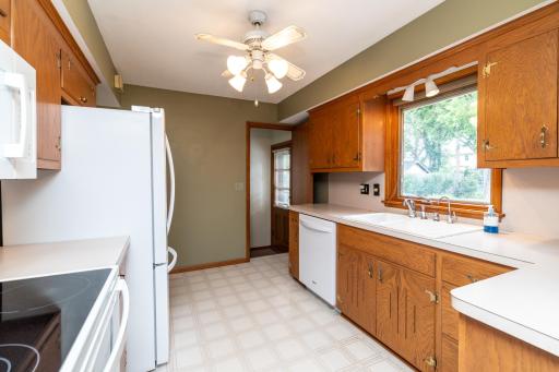 2309 W 95th Street, Bloomington, MN 55431