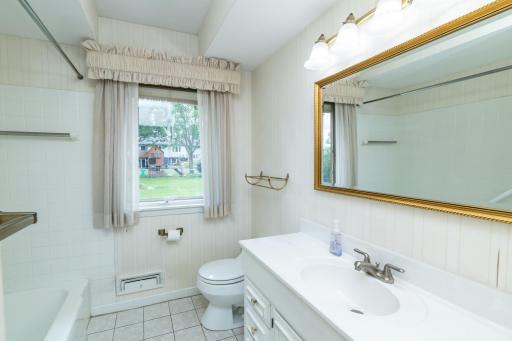 2309 W 95th Street, Bloomington, MN 55431