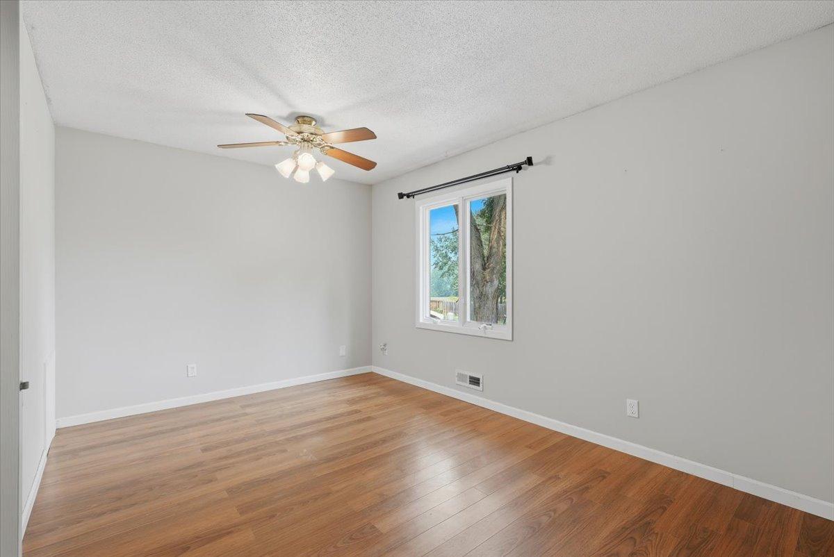 12-Bedroom 2.jpg