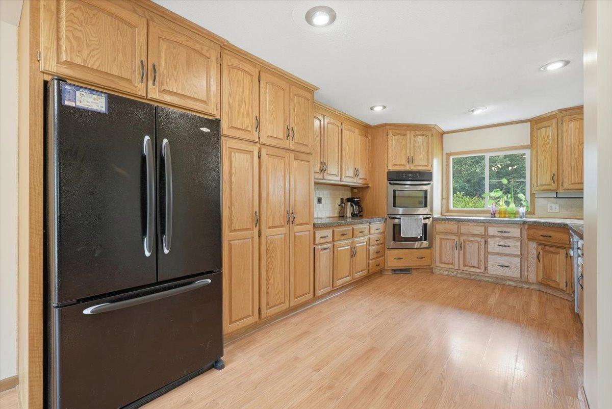 08-Kitchen.jpg