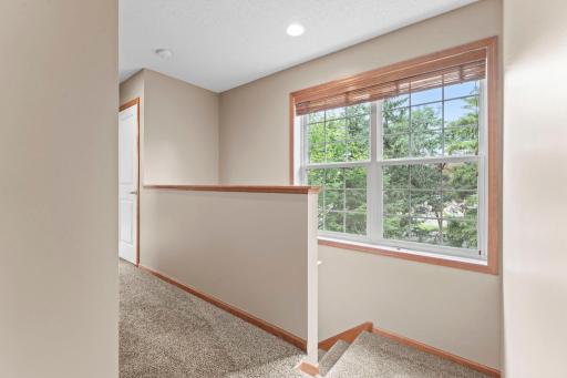 19-web-or-mls-868 Ledgestone Dr-73.jpg