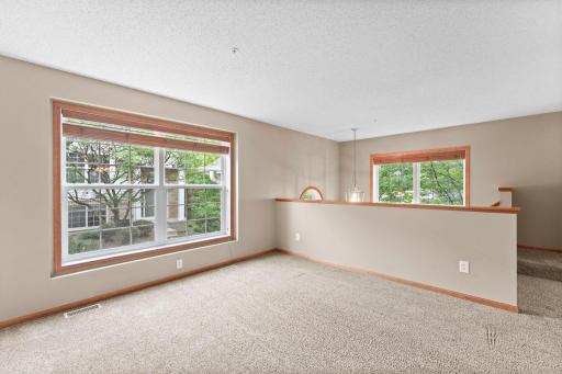 24-web-or-mls-868 Ledgestone Dr-98.jpg