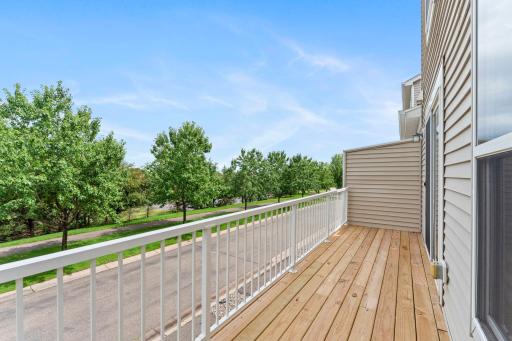 46-web-or-mls-868 Ledgestone Dr-206.jpg