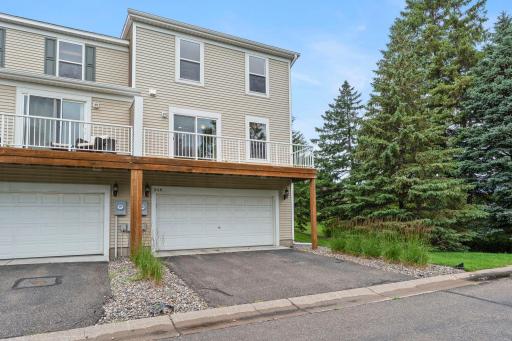 49-web-or-mls-868 Ledgestone Dr-241.jpg