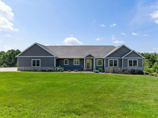 5490 College View Road E, Rochester, MN 55904