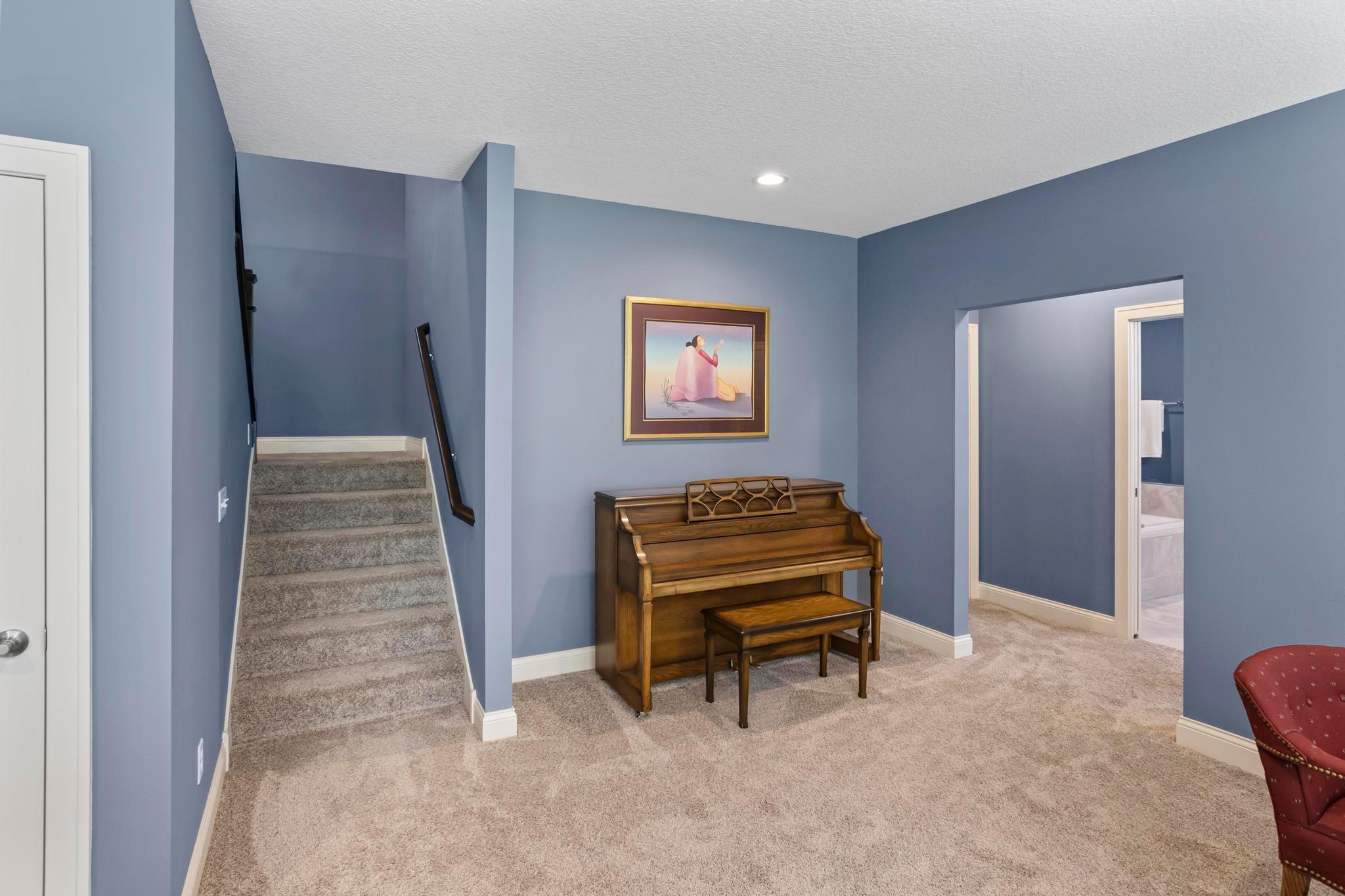 Flexible Lower-Level Recreation Space