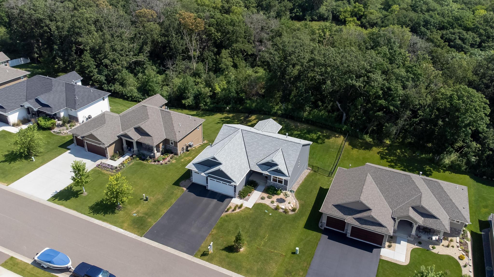 Showcasing The Lot & Setting