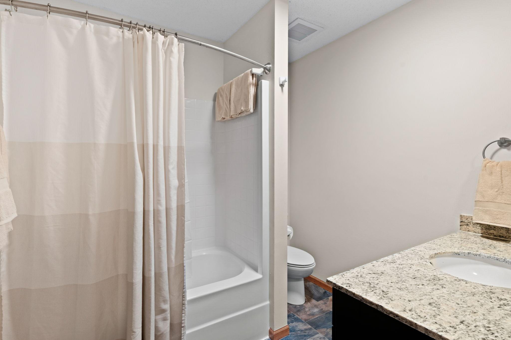 36-web-or-mls-19903 Excelsior Ln-36.jpg