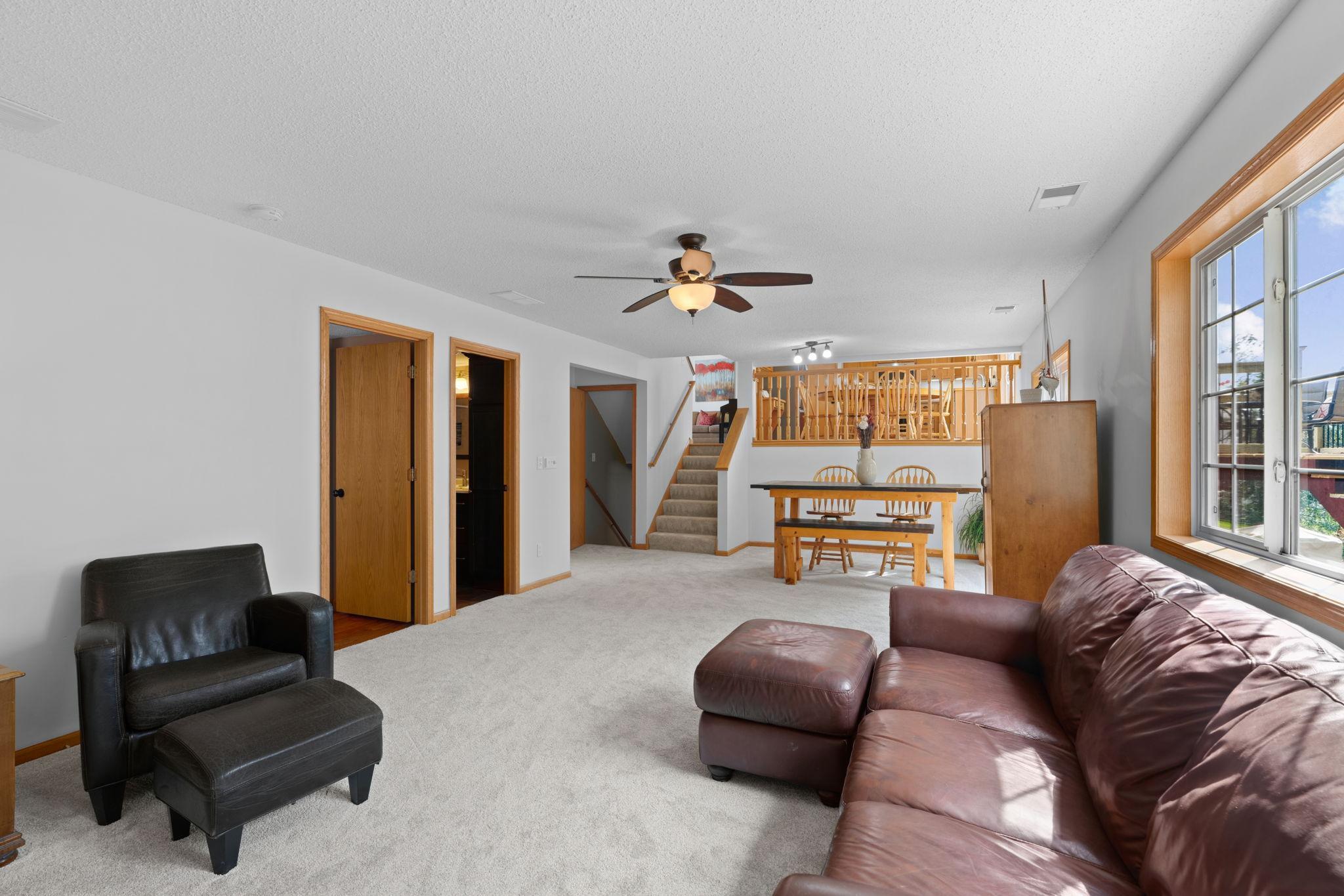 41-web-or-mls-19903 Excelsior Ln-41.jpg