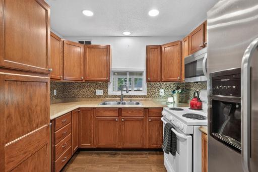 568 Western Avenue N, Saint Paul, MN 55103