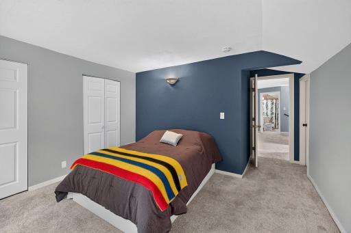 568 Western Avenue N, Saint Paul, MN 55103