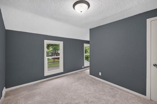 568 Western Avenue N, Saint Paul, MN 55103
