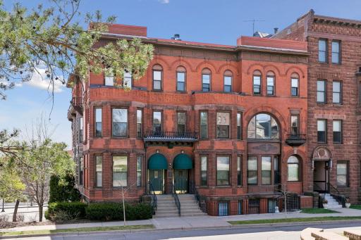 162 College Avenue W, 5, Saint Paul, MN 55102