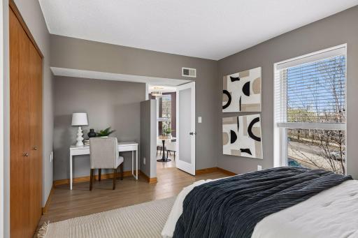 162 College Avenue W, 5, Saint Paul, MN 55102