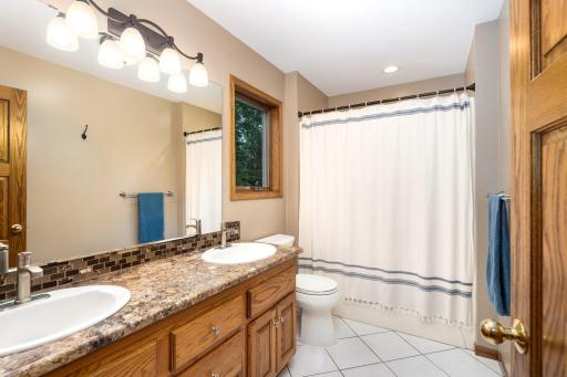 3517 Juten Drive, Duluth, MN 55803