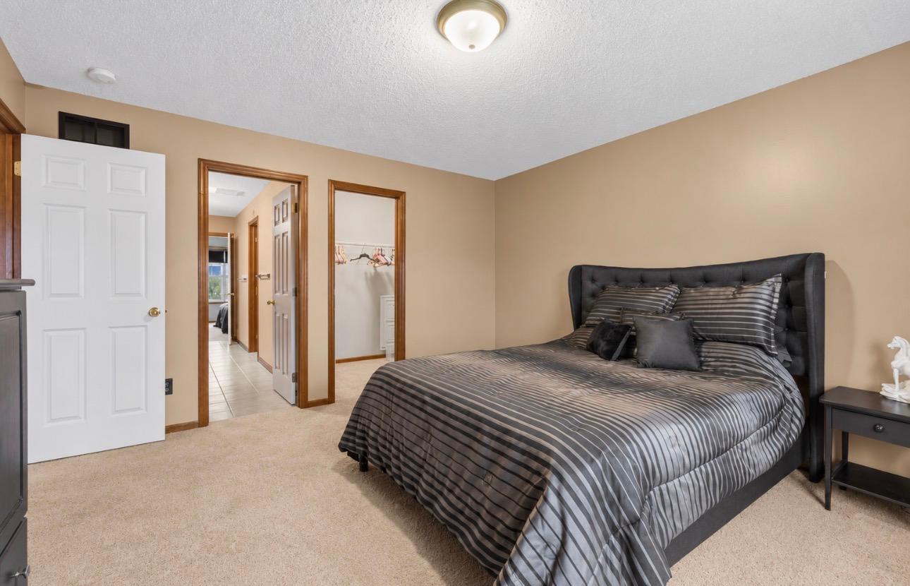 Bedroom (4)