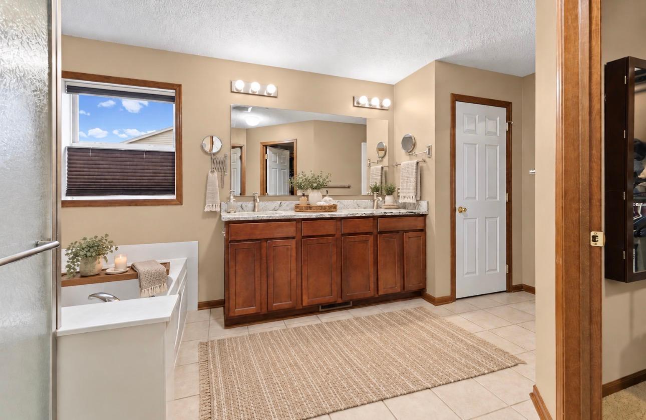 Primary bathroom- AI